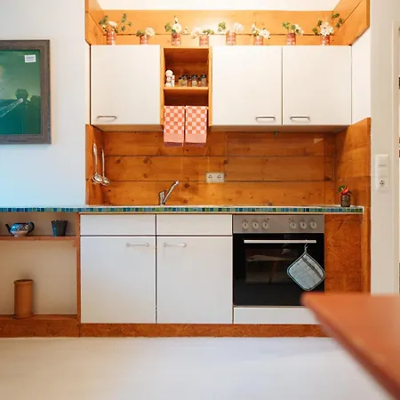 Schwalbennest Velden *