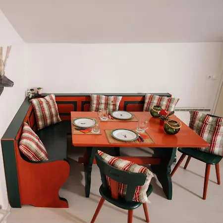 Schwalbennest Velden Daire *