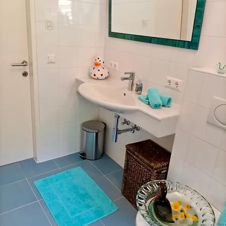 Schwalbennest Velden アパート フェルデン・アム・ヴェルターゼー